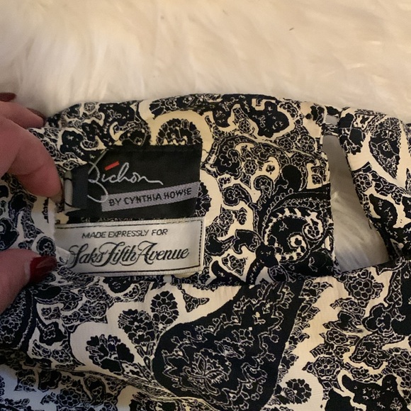 Pattern Dress - Picture 3 of 3